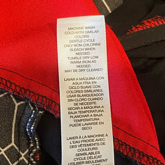 Chico’s Mock Layered Pullover top. Black & Red.  3/4 sleeve. Size 1/Medium - Picture 6 of 7